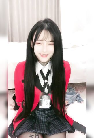 JK双马尾~【乃爱】【奈奈】 在校女学生美少女C罩杯 好纯相当诱惑~不是一般诱惑