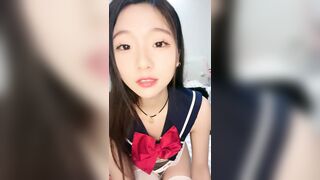 纯欲系青春美少女！情趣装白丝袜