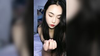 新人！风骚美女~巨臀逼毛多~【无私钙片】道具自慰~过瘾 ~1