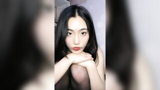 新人！风骚美女~巨臀逼毛多~【无私钙片】道具自慰~过瘾 ~4