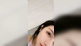 重磅！顶级绿播下海~美到炸裂~【免密】揉穴自慰~秒射，极品美女，爽到狂喷尿，黑森林湿得4