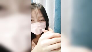 重磅 ，顶级绿播【茜宝】360°无死角大美女 自慰尿尿，粉嫩逼逼被抽插得皱眉头，看尿液怎么喷出来5