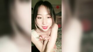 新人！极品校花下海，【可爱妹妹】，寂寞的少女，闺房里各种寻求安慰，这身材真不错（5）