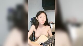 大学生下海！音乐系顶尖素颜女神~【学生妹妹】道具自慰~爽，极品极品，清纯指数爆表，喷血推荐（4）