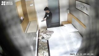 2021-10-31流出萤石云酒店摄像头偷拍高富帅约炮身材超棒的女网红