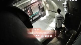 真实偷拍情侣开房打炮，小仙女的男友很帅 妹子很主动骑在上面摇呀摇，叫床真带劲，打完炮要走了才找有没有偷拍设备 惊险